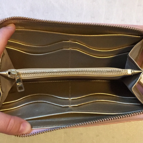 Wallet - Picture 2 of 3